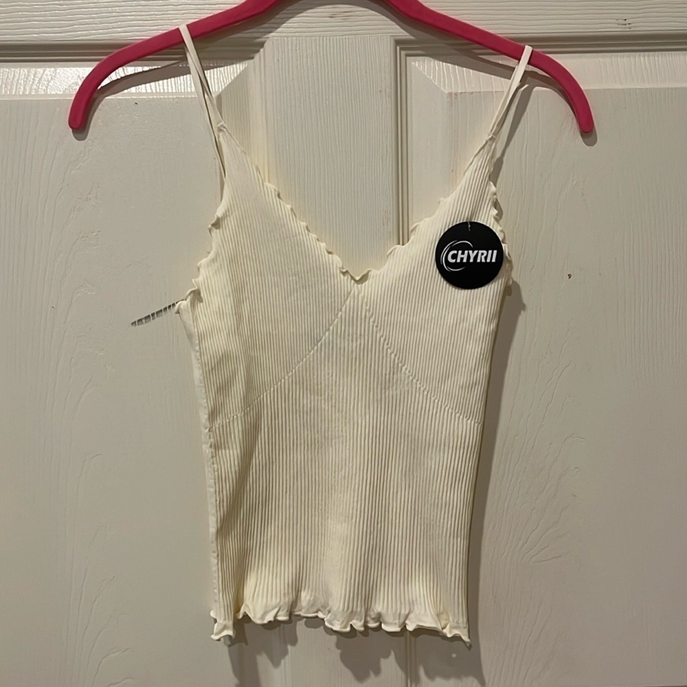 FRER NWT CHYRII cream tank, medium